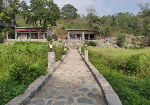 Aamarai Valley Resort & Restaurant