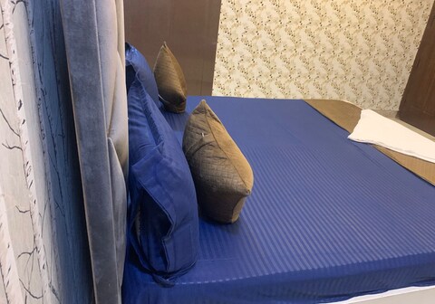 Castle Inn Service Apartment