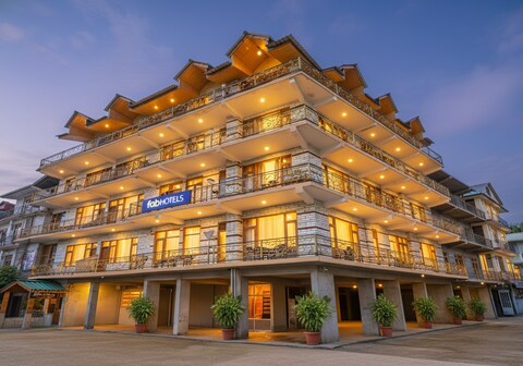 FabHotel Anant Meadows