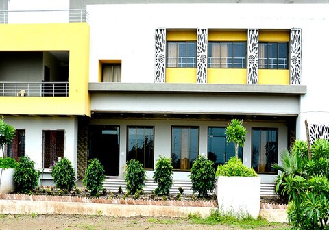 Omkar Resort & Lawns