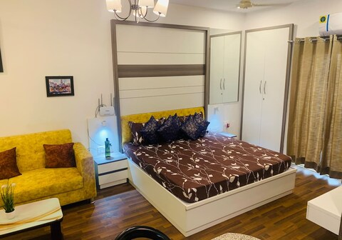 The Solitaire Square