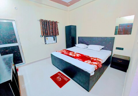 Mithila Nilayam 200 M Ram Janam Bhumi