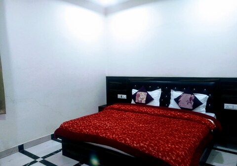 The Corridor Home Stay