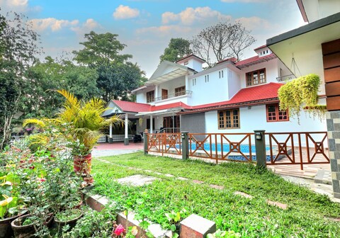 Greenview Pool villa