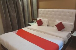 Hotel Mourya, Chandigarh Hotel Mourya, Chandigarh