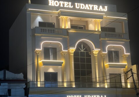 HOTEL UDAYRAJ