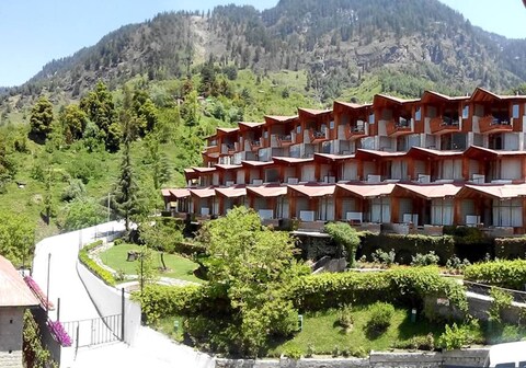 Manuallaya The Resort Spa in the Himalayas