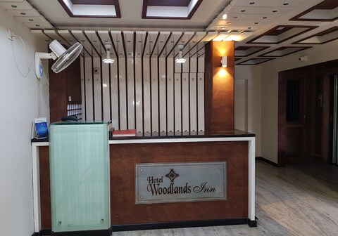 Hotel Woodlands Inn