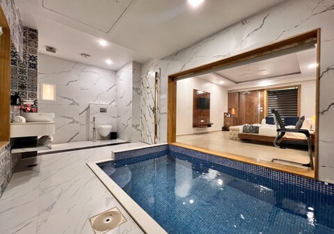 Jollywood Banquets & Resort