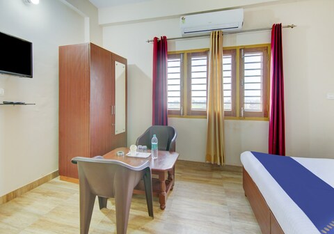 SPOT ON Chandra's Residence