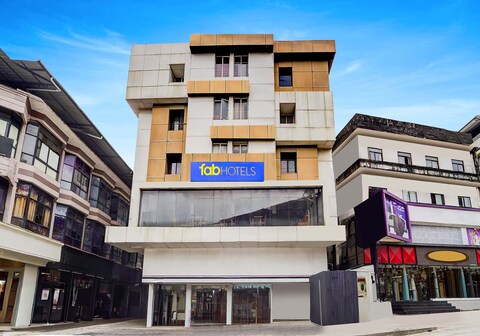 FabHotel Holiday Park