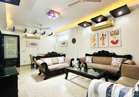 BluO Park Facing 3BHK - Balcony, Lift, Parking