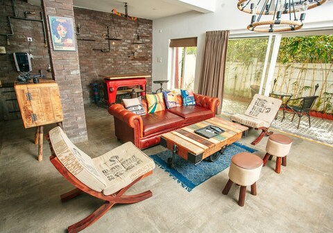 The Jack Daniels Villa with Terrace Near Vagator