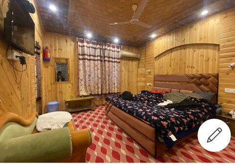 Houseboats Humayun Palace