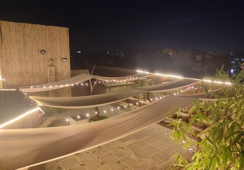 Bo- Teak Private room