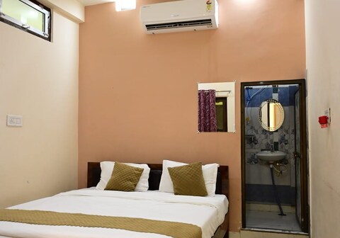 Shri Ram Sundaram Palace Guest House