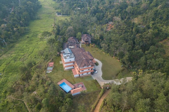 Heaven Inn Munnar luxury resorts