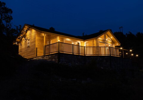 The Kanatal Retreat Cottages (Wooden Cottages)