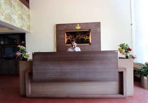 Hotel The Uday Regency