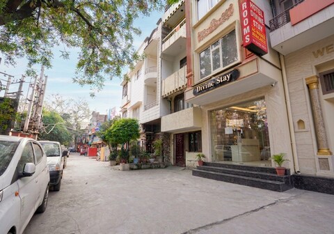 Hotel Divine 800m to Golden Temple