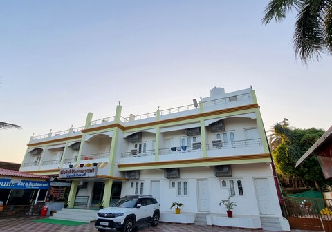 Paramount Beach Resort