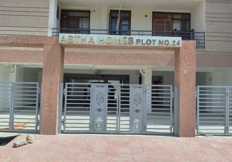 Peacefull 3 Bhk Apartment in Pink City