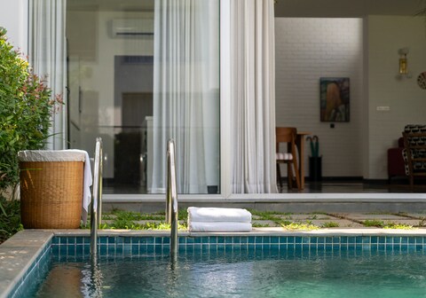 LaAgueda Villa w Private Pool & Garden(06)