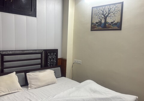 Chandan Palace Hotel