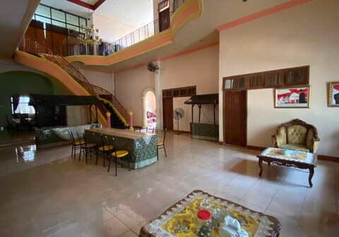 Hotel O Savira Near Barru