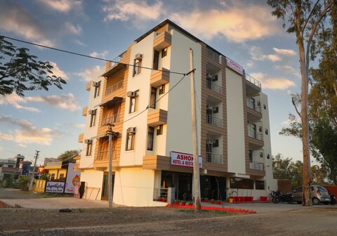 Hotel Ashoka
