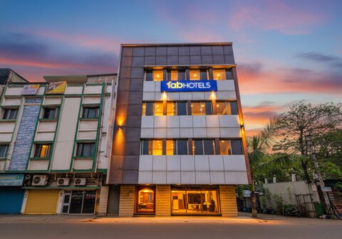 FabHotel Shanti International