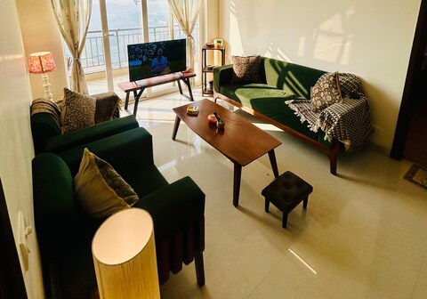 2 BHK, Bani City Centre, Sector 63, Gurugram