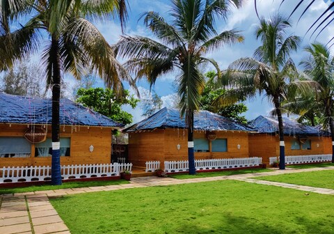 Hibis Hotels and Resorts