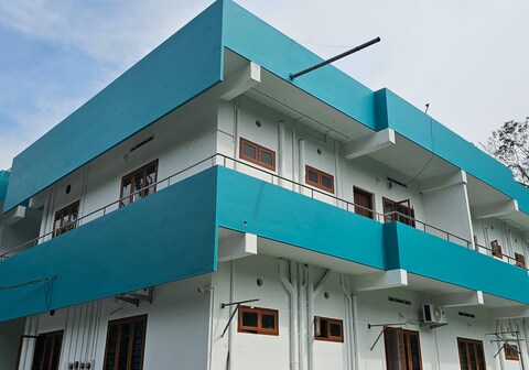 ZEAL HOMES AND APARTMENTS KOOTHATTKULAM