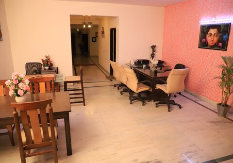 Fortune Home 4bhk, MG Road, Essel Tower