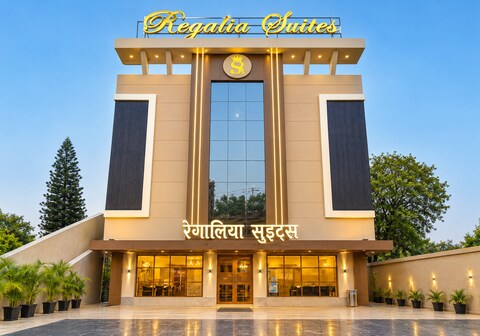 Hotel Regalia Suites