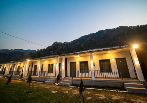 Amrah resort & camp (Rishikesh)