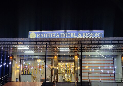 Hotel radhika &resort