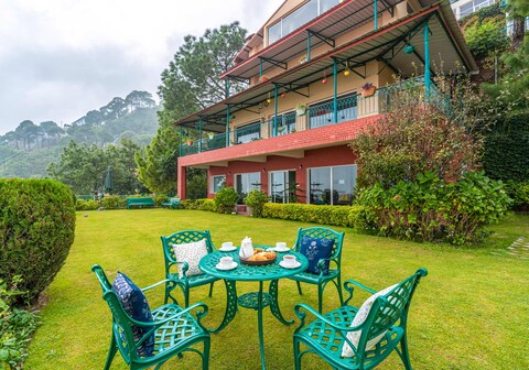 StayVista at Mist @ Ludlow House