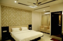 Hotel Kamad Giri, Ujjain Hotel Kamad Giri, Ujjain