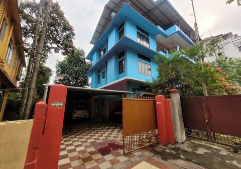 Delight Apartment Khanapara | Room With PRivate Kitchen