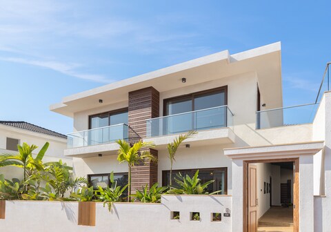 Melhor Stays villas L-M107 Luxurious 4BHK villa with private pool, Anjuna