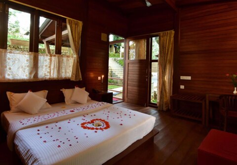 Stanmore Bungalow | Rooms in a Villa