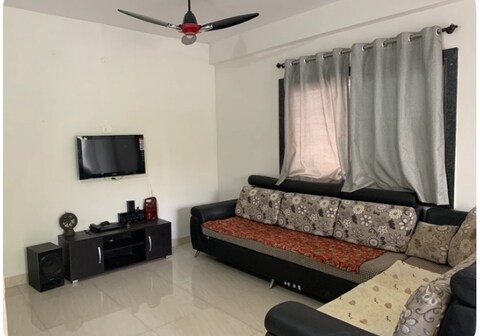 1 bhk elegant on Wardha road with Wifi