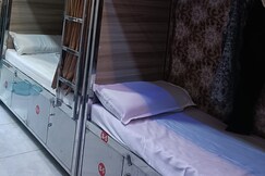 Divine Homes Dormitory, Mumbai Divine Homes Dormitory, Mumbai