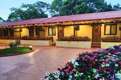 Hotel Saket Plaza, Mahabaleshwar Hotel Saket Plaza, Mahabaleshwar
