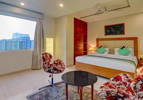 C 1Taj Nirvana