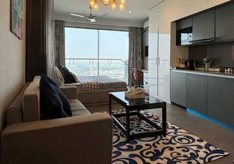 Cozy Corner|couples friendly|luxury studio