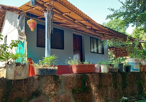 Vikram Homestay Kudle Beach