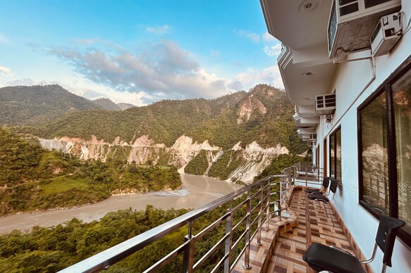 Samrat Hotel & Resort